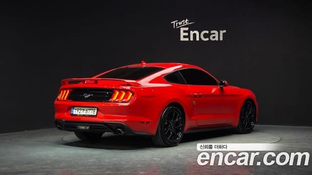 Ford Mustang купе, 2021 2