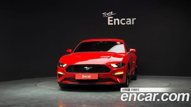 Ford Mustang купе, 2021 3