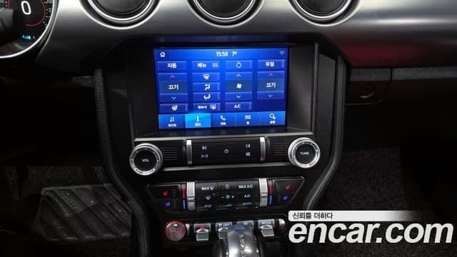 Ford Mustang купе, 2021 16