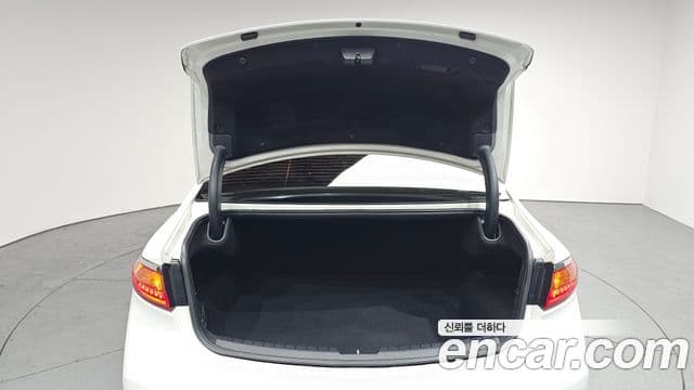 Kia All New K7 гибрид Noblesse, 2017 20