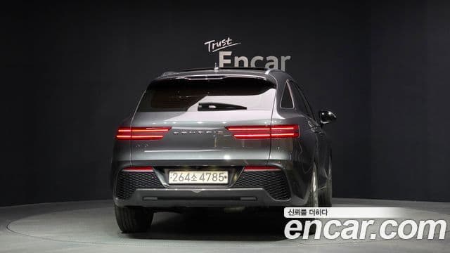 Genesis GV70, 2022 4
