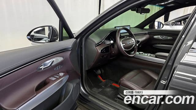 Genesis GV70, 2022 10