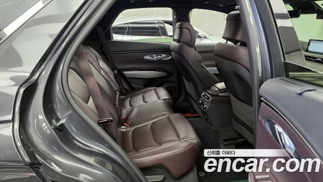 Genesis GV70, 2022 12