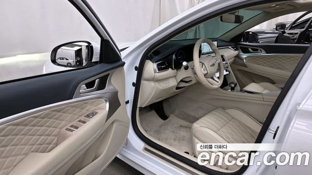 Genesis The / новый New G70, 2025 10