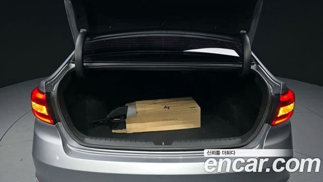 Hyundai LF Sonata Style, 2015 19