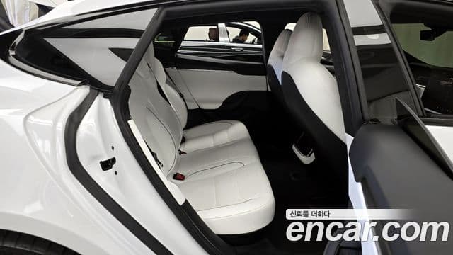 Tesla модель S Plaid, 2023 12