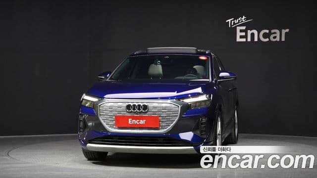 Audi Q4 e-Tron (F4), 2022 3