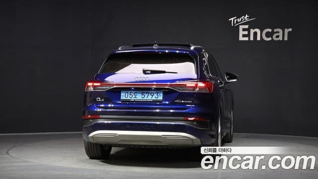 Audi Q4 e-Tron (F4), 2022 4