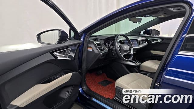 Audi Q4 e-Tron (F4), 2022 10