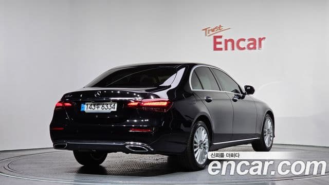 Mercedes-Benz E-класс W213 Exclusive, 2023 2