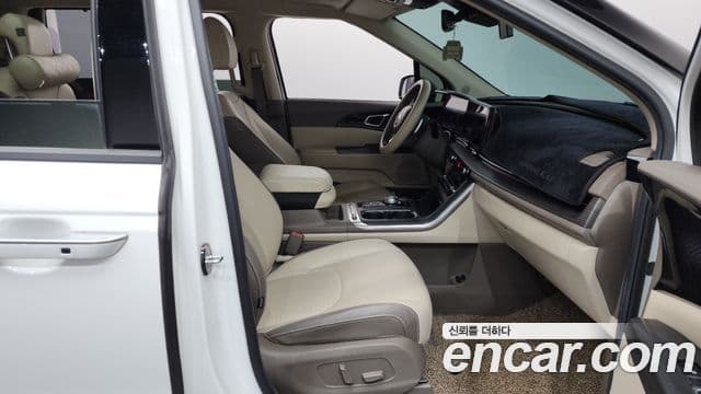 Kia Carnival 4세대 Signature, 2021 11