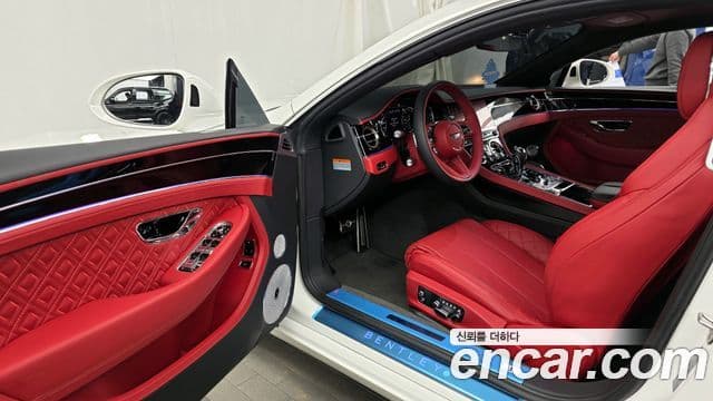 Bentley Continental GT 3세대 4.0 GT, 2022 10