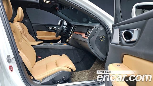 Volvo S60 3세대 B5 Ultimate Bright, 2024 10