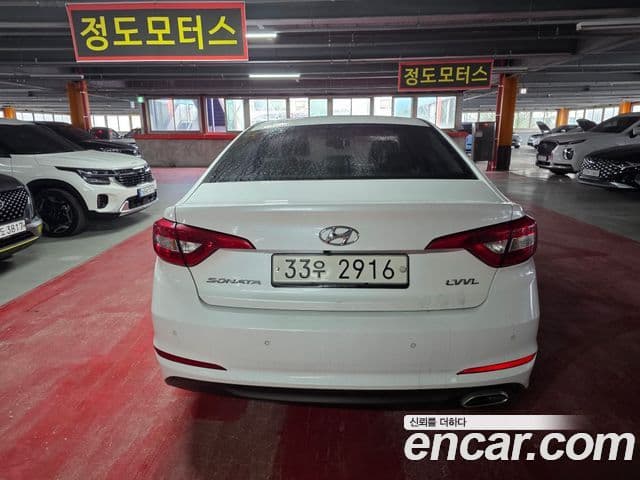 Hyundai LF Sonata Style, 2015 4