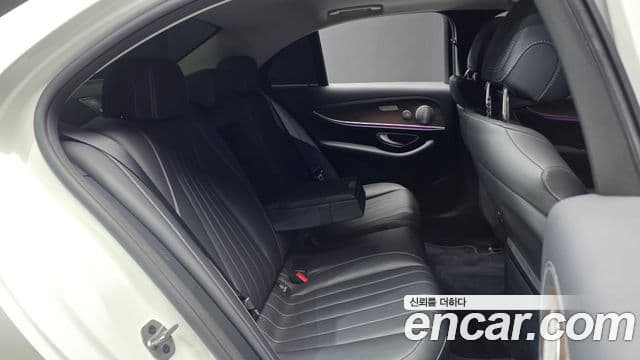 Mercedes-Benz E-класс W213 Exclusive, 2020 12