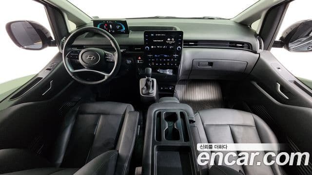 Hyundai Staria Modern, 2025 7
