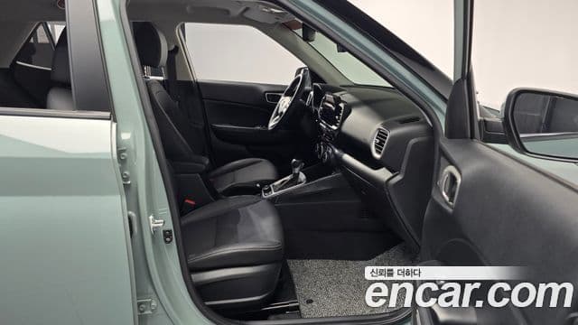 Hyundai Venue Premium, 2026 12