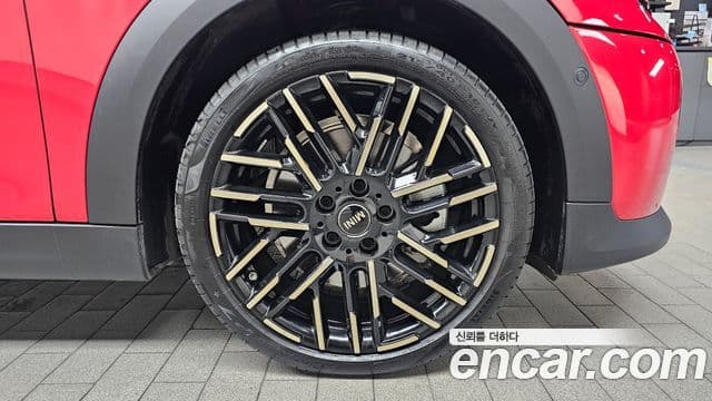 Mini Cooper S 4세대 5도어 favored, 2025 все фото