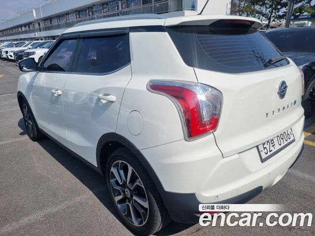 KG모빌리티(SsangYong) Tivoli дизель VX 2WD, 2016 4