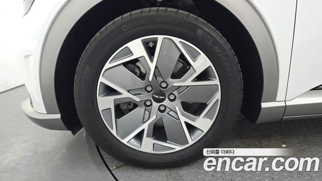 Genesis GV60 Standard AWD, 2022 все фото