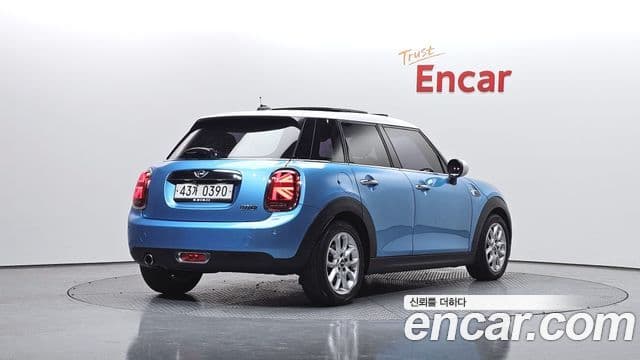 Mini Cooper 3세대, 2015 1