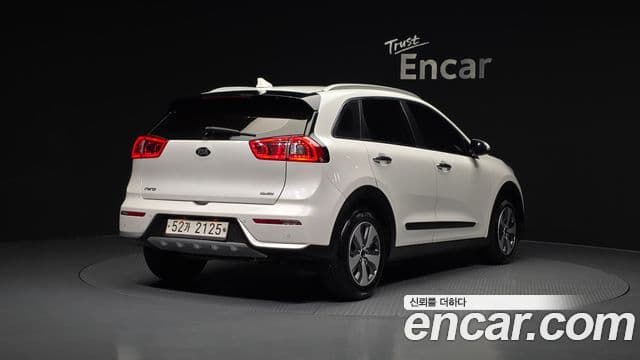 Kia Niro Prestige, 2018 2