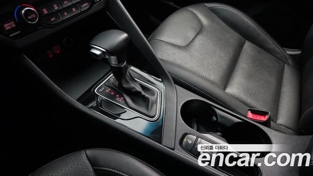 Kia Niro Prestige, 2018 9