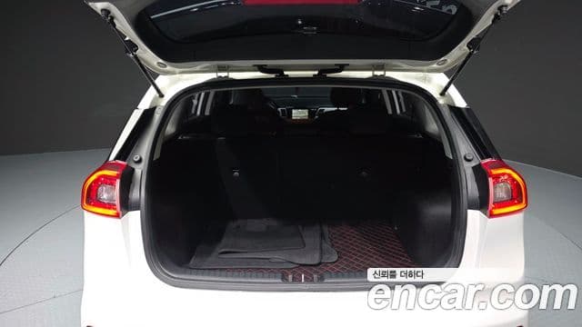 Kia Niro Prestige, 2018 20