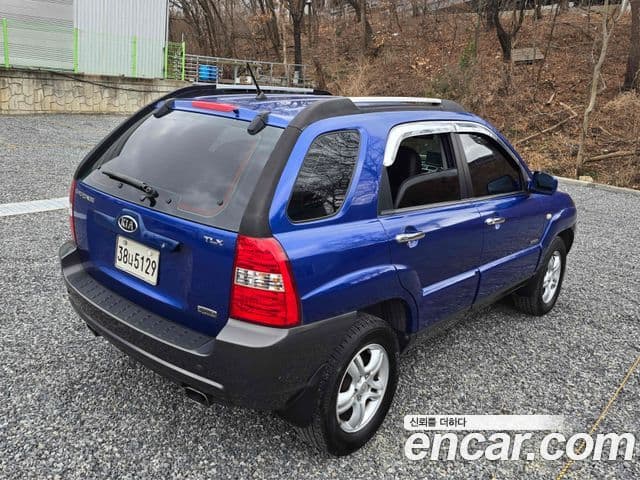 Kia New Sportage топовая версия, 2006 6