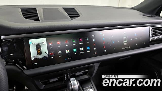 Porsche Macan 95B, 2017 14