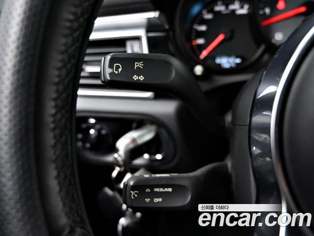 Porsche Macan 95B, 2017 15