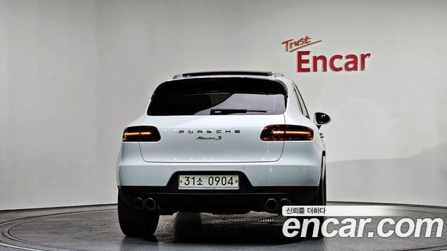 Porsche Macan 95B, 2017 4