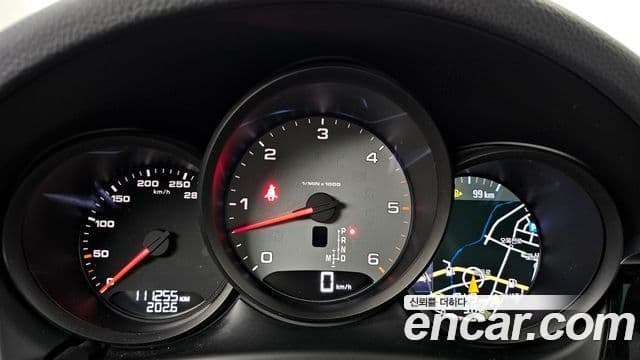 Porsche Macan 95B, 2017 8