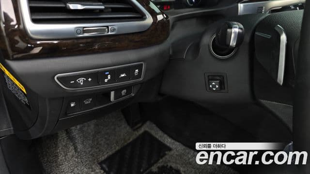 Genesis G90 Luxury, 2021 14