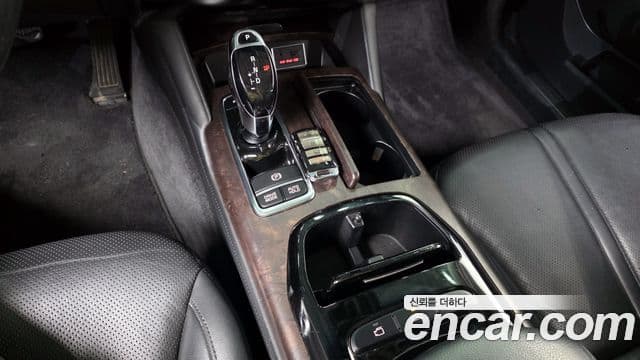 Kia K9 Special, 2013 9