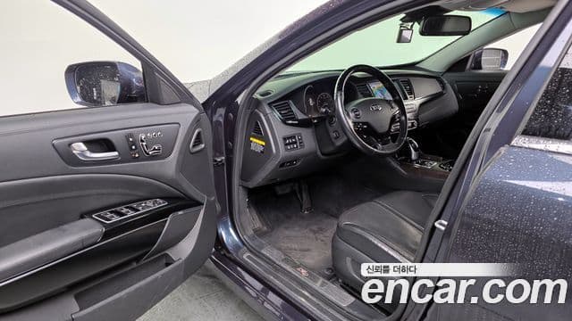 Kia K9 Special, 2013 10