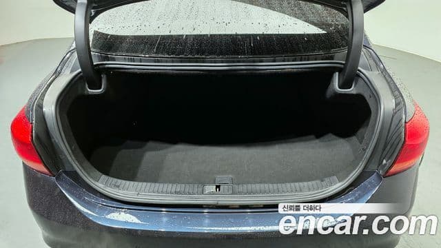 Kia K9 Special, 2013 18