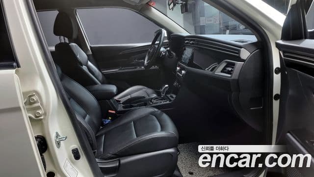 KG모빌리티(SsangYong) Beautiful Korando бензин 1.5 2WD C3 Plus, 2021 10