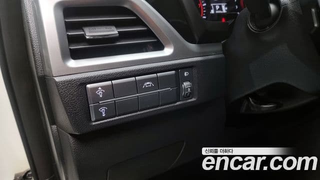 KG모빌리티(SsangYong) Beautiful Korando бензин 1.5 2WD C3 Plus, 2021 17