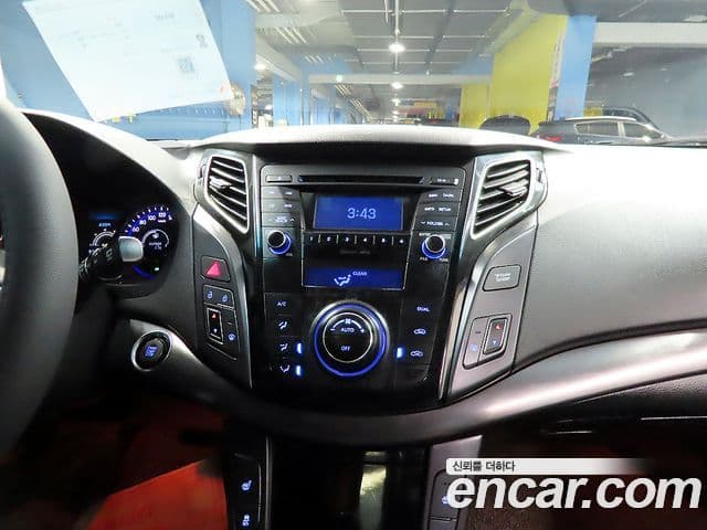 Hyundai i40 Modern, 2012 12