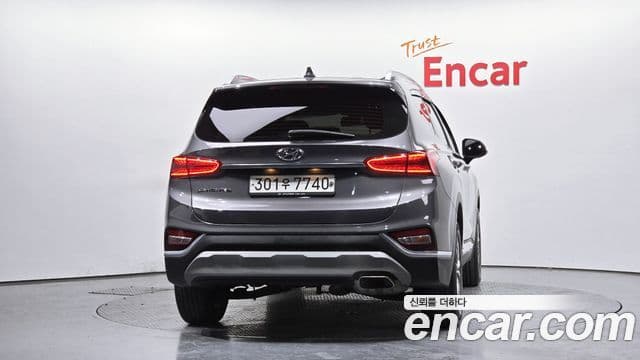 Hyundai Santa Fe TM Exclusive, 2020 4