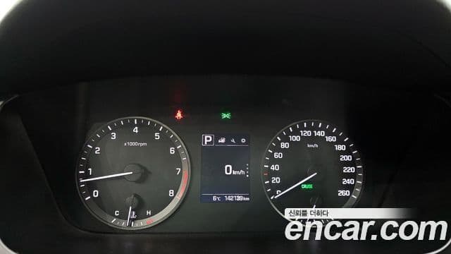 Hyundai LF Sonata Special, 2016 8