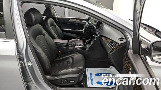 Hyundai LF Sonata Special, 2016 13