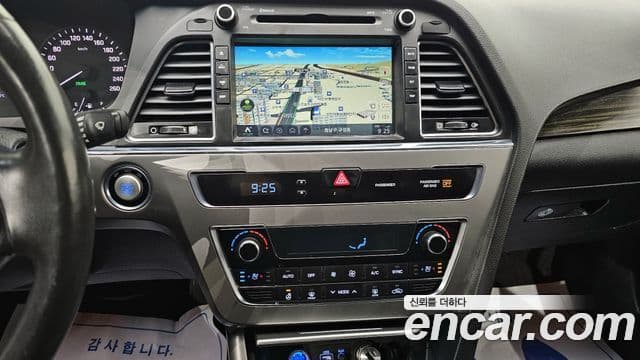 Hyundai LF Sonata Special, 2016 18