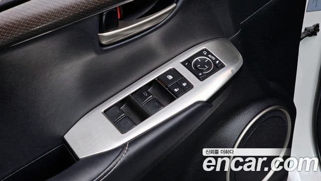 Lexus NX300h Supreme, 2017 17