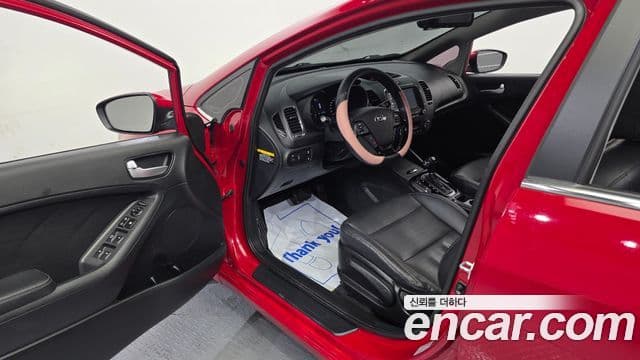 Kia The / новый New K3 Style, 2017 10