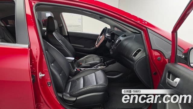 Kia The / новый New K3 Style, 2017 13