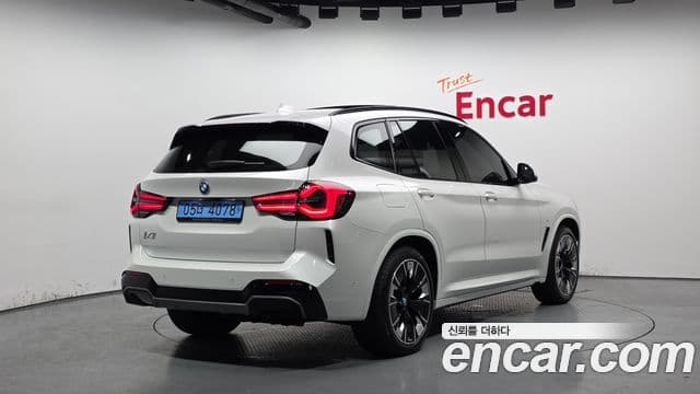 BMW iX3 M Sport, 2023 2