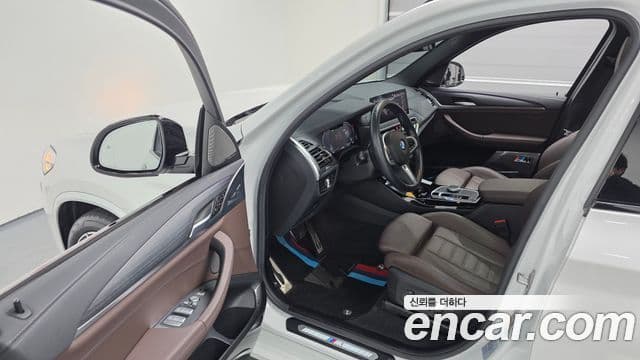 BMW iX3 M Sport, 2023 11