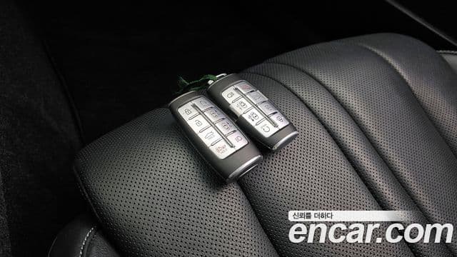 Genesis G80 (RG3) бензин 3.5 турбо AWD, 2023 18